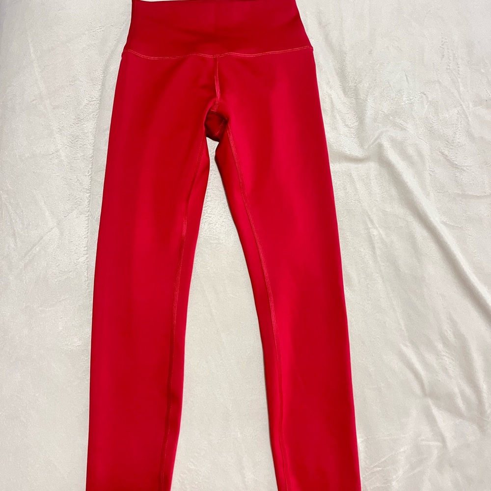 ALO Yoga reddish pink leggings worn once great condition